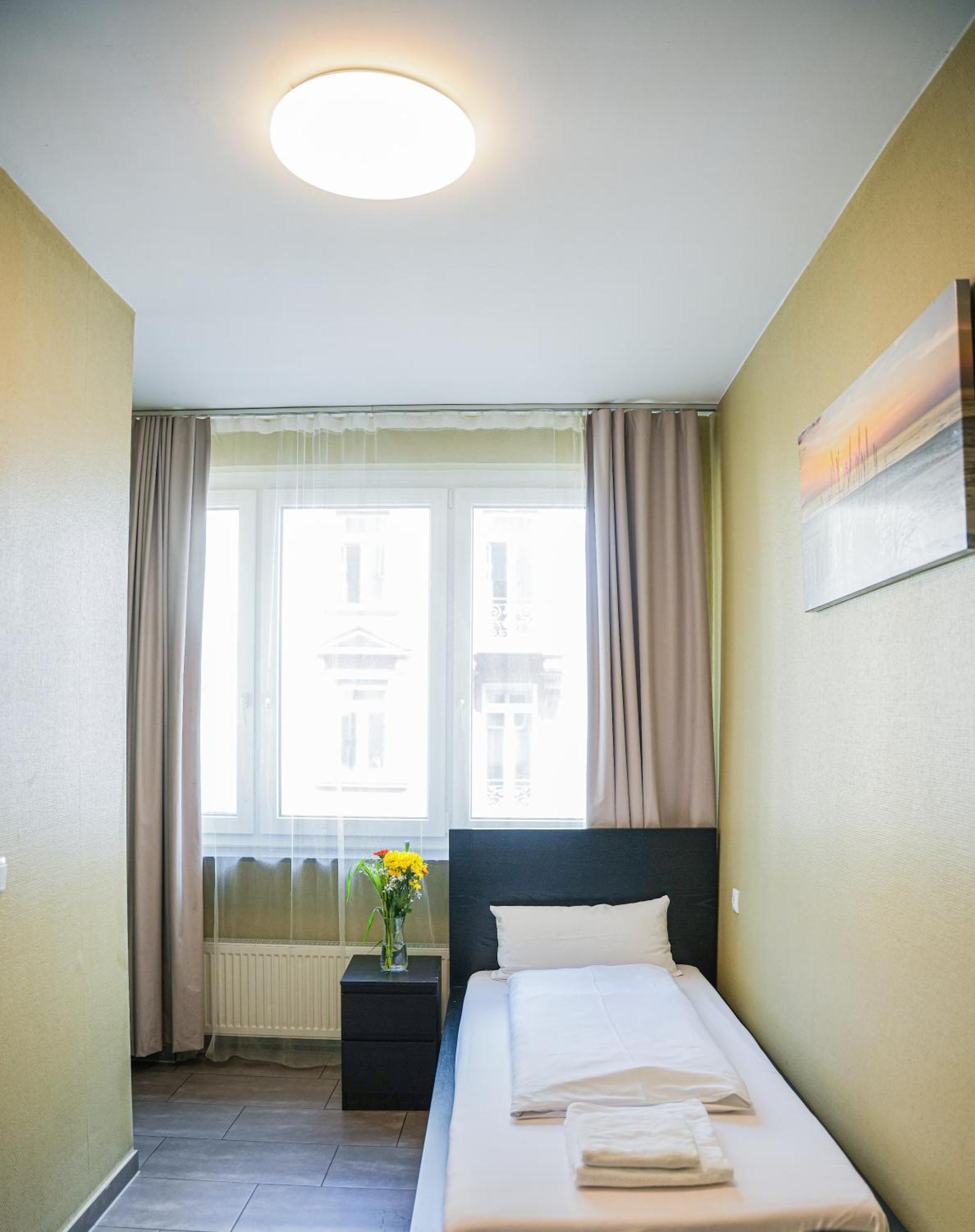 Hotel City Star Frankfurt am Main Exterior foto
